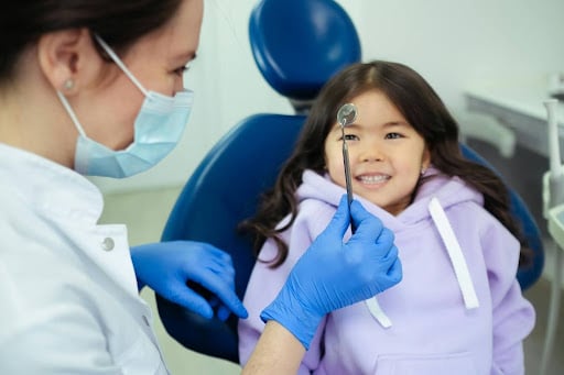 7 Signs Your Child Needs To See A Pediatric Dentist Right Away